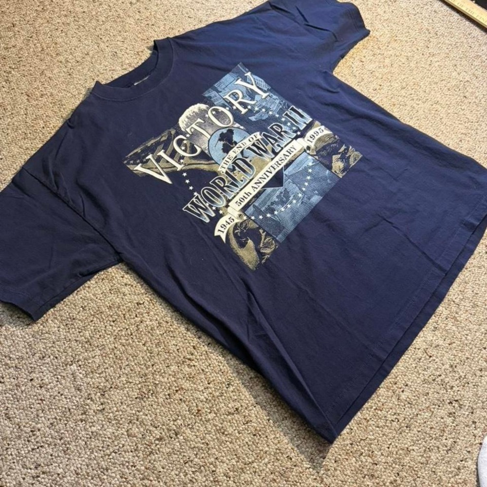 Vintage 1995 World War II 50th Anniversary graphic‎ t-shirt